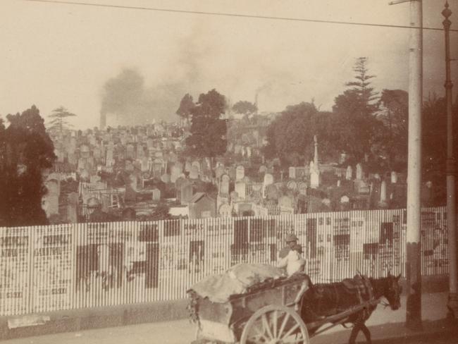 The Devonshire Street Cemetery circa 1900.