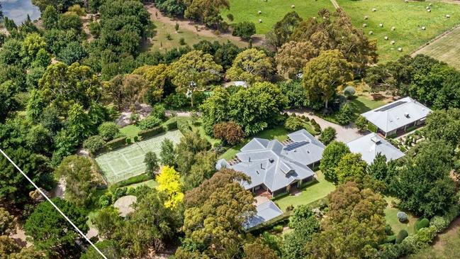 5 Old Bittern-Dromana Road, Merricks North. for herald sun real estate