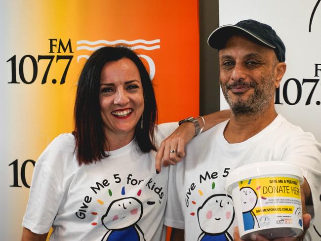 2GO breakfast announcers Mandy Coolen and Akmal Saleh have been on air for just one year.