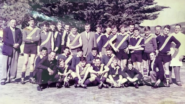 Rod Young (front row, third from left) in Somerville's U18 premiership side. Picture: Somerville FNC