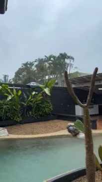 Cyclone Jasper hits Cairns