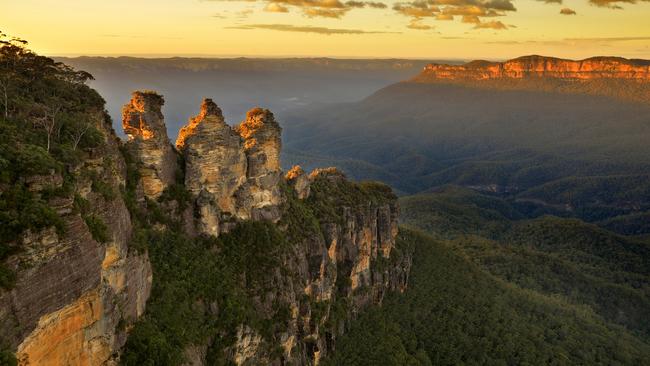 The Blue Mountains, NSW, Australia on sunrise. Photo: iStock