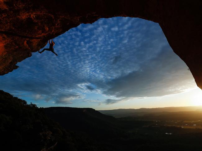 Australian Climber Angie Scarth-Johnson climbs at Gateway Crag in the Blue Mountains, Monday, May 4, 2020. (AAP Image/Brendon Thorne) NO ARCHIVING