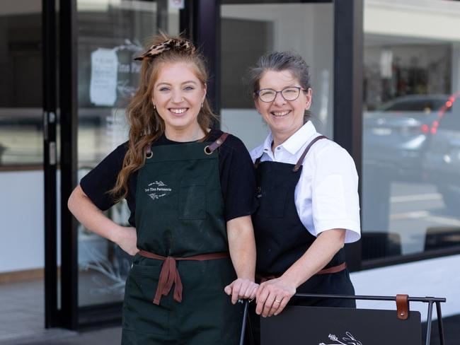 GEELONG WEST, VIC - OCT 20TH, 2022 Rachael Duncan and Tanja Duncan have opened up their Two Tins Patisserie shopfront. Photo : Ginger + Mint