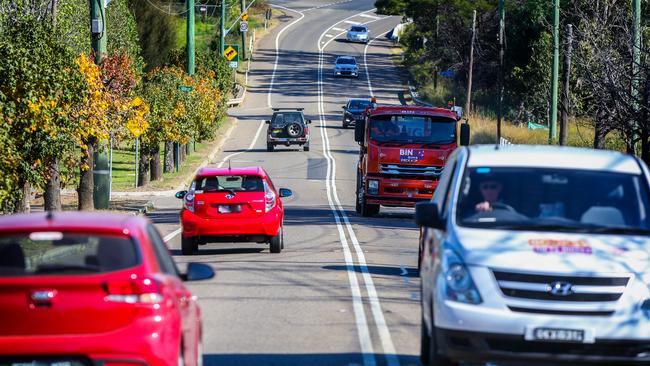 Traffic on Memorial Ave Kellyville. Kellyville. (AAP Image / Angelo Velardo)