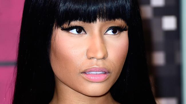 Nicki Minaj: ‘Bitch stole my look’.