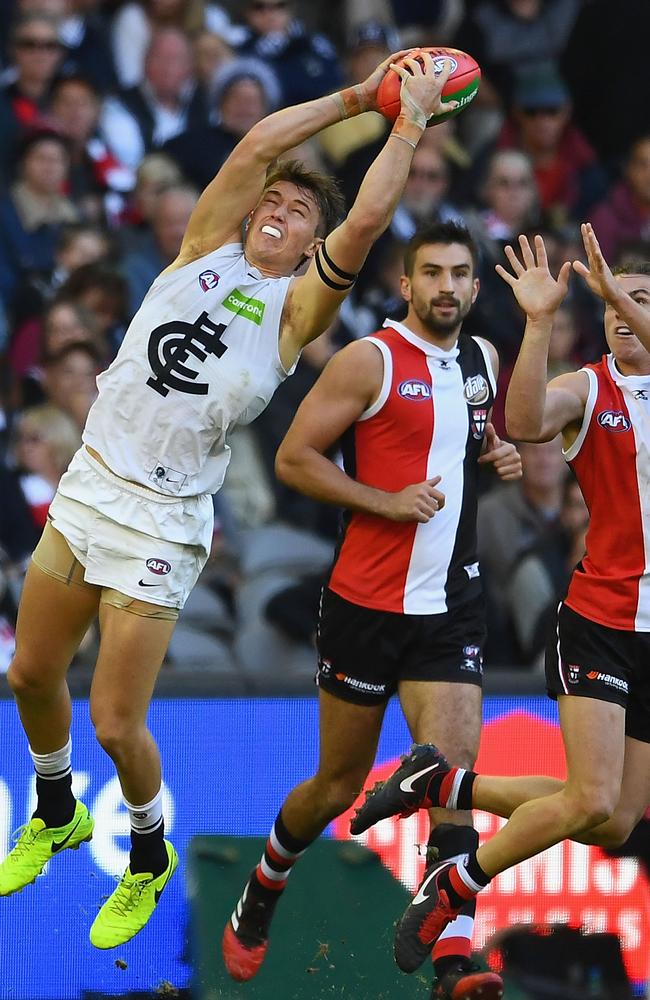 Patrick Cripps reaches for a mark against St Kilda. Picture: Getty Images