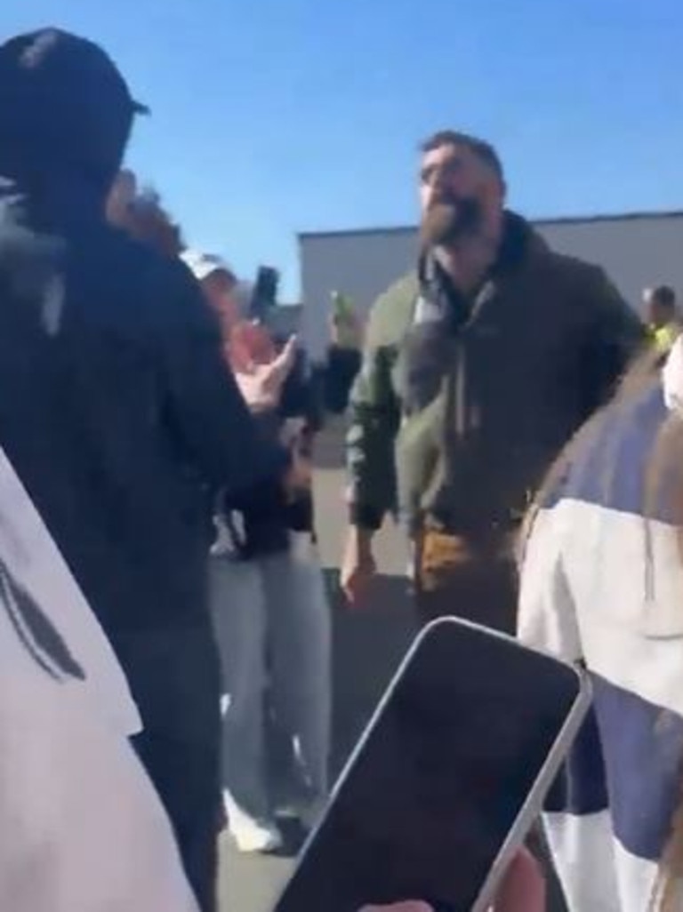 He turned around to confront the person that yelled out a slur at him. Picture: X/lashyBills