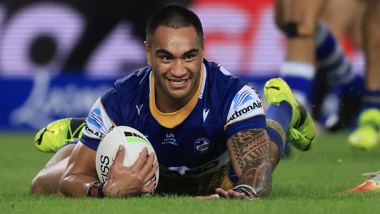 SYDNEY, AUSTRALIA - MAY 01: Marata Niukore of the Eels scores a try during the round eight NRL match between the Canterbury Bulldogs and the Parramatta Eels at Stadium Australia, on May 01, 2021, in Sydney, Australia. (Photo by Mark Evans/Getty Images)