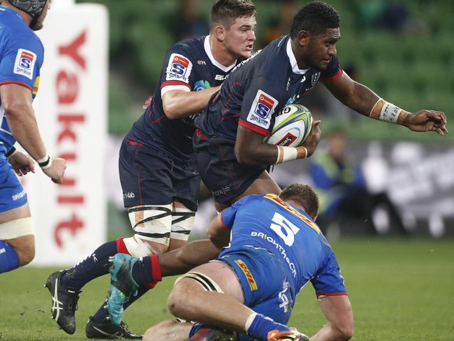 Isireli Naisarani runs with the ball against the Stormers.