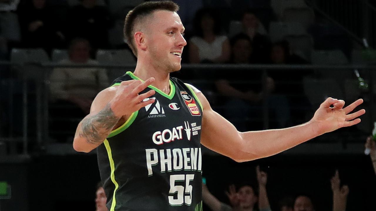 East s. Ugly Melee Mars South East Melbourne Phoenix's 94-86 NBL win over Melbourne United.