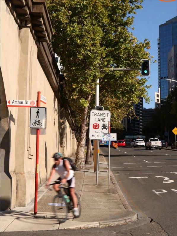 A photo showing where a new bike connection could be built between Blue St and Lavender St to connect with the harbour bridge.