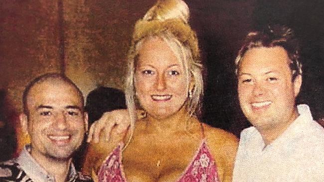 Nicola Gobbo (middle) pictured with Andrew Veniamin (left) and gangland boss Carl Williams.