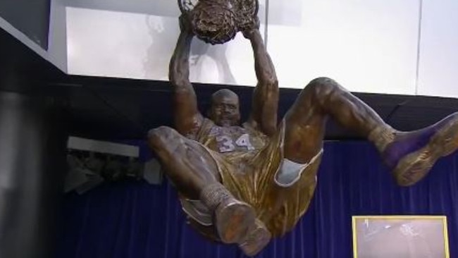 Shaquille O'Neal was honoured with this statue.