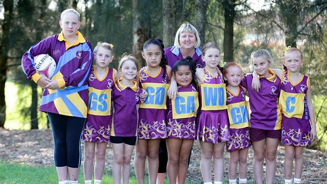 Erskine Park Eagles netballers ( L to r) Hannah Waldon 11, Claire Waldon 8, Georgia Wright 7, Taliyah Moeroa 7, Tyarnie Moeroa 5, Holly Thorpe 7, Marlee Williams 5, Ebony Wright 9 and Maia Williams 7, with president Lynn Deuis.