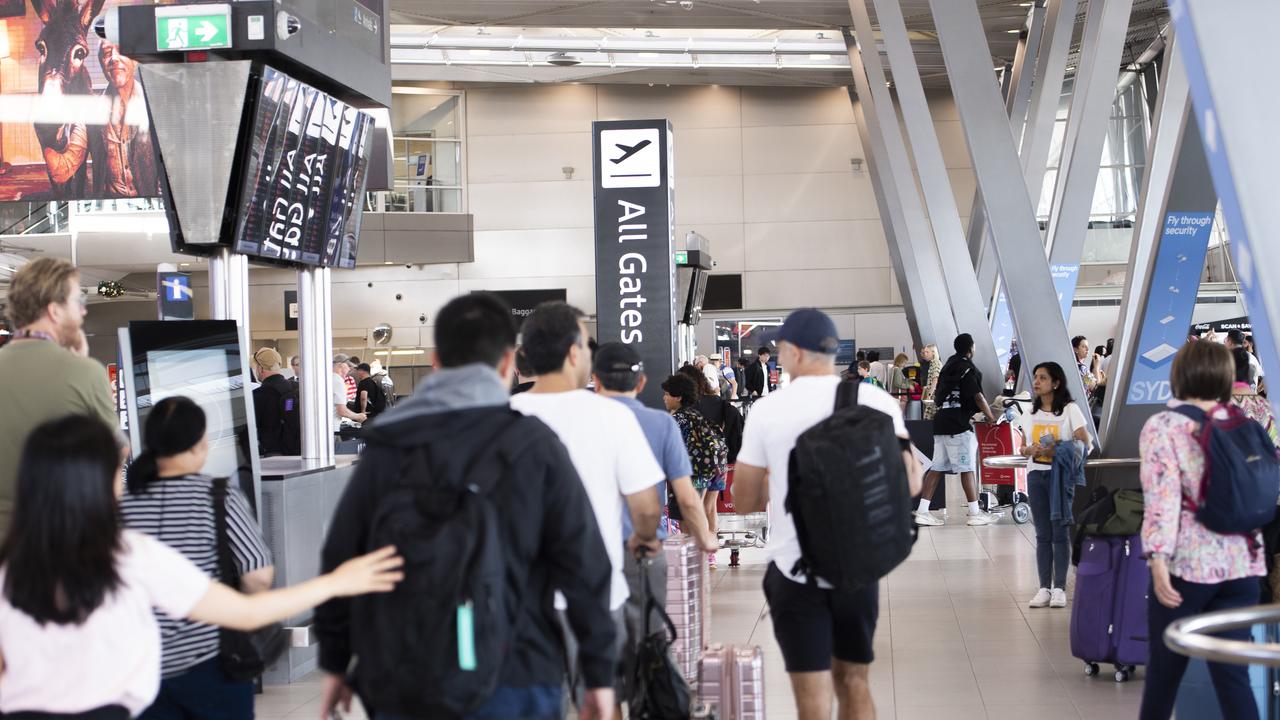 Experts say immigration is adding to the economy. Picture: NewsWire / Jeremy Piper