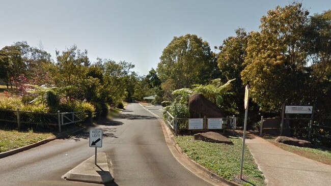 The entrance to Tamborine Mountain State High School.