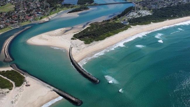 The entrance to Lake Illawarra which has two breakwalls, which a lot of people are calling for at The Entrance. Picture: supplied