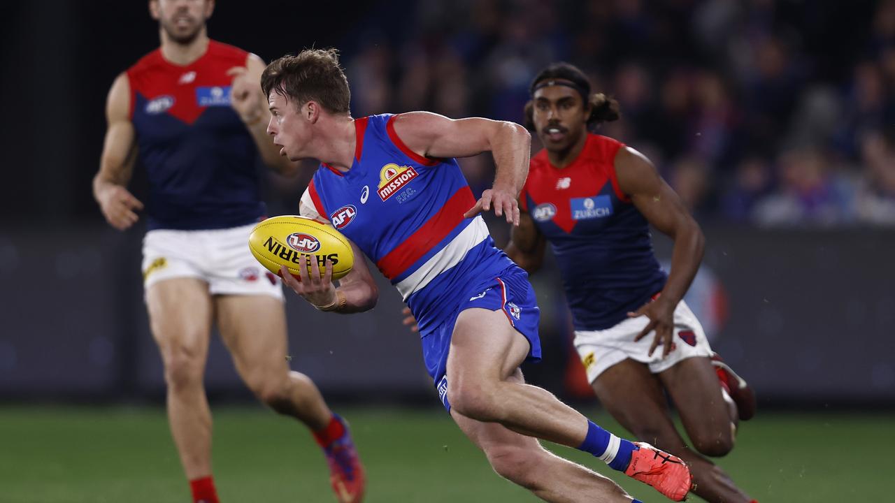 Mitch Hannan of the Bulldogs runs with the ball. Picture: Darrian Traynor/Getty Images