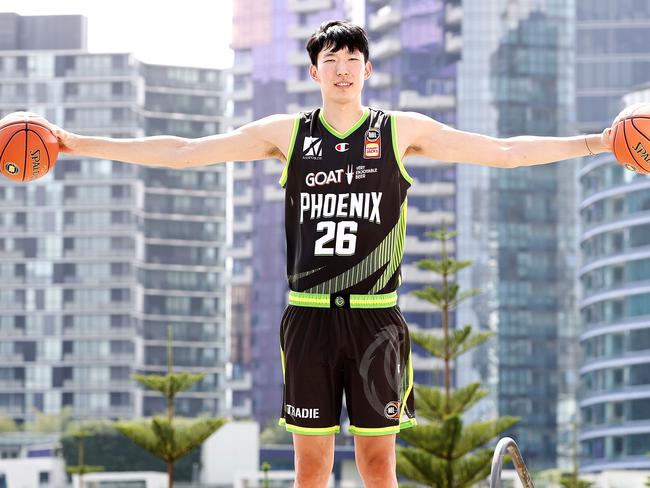 Chinese star Zhou Qi during his NBL stint with the South East Melbourne Phoenix. Photo by Michael Klein