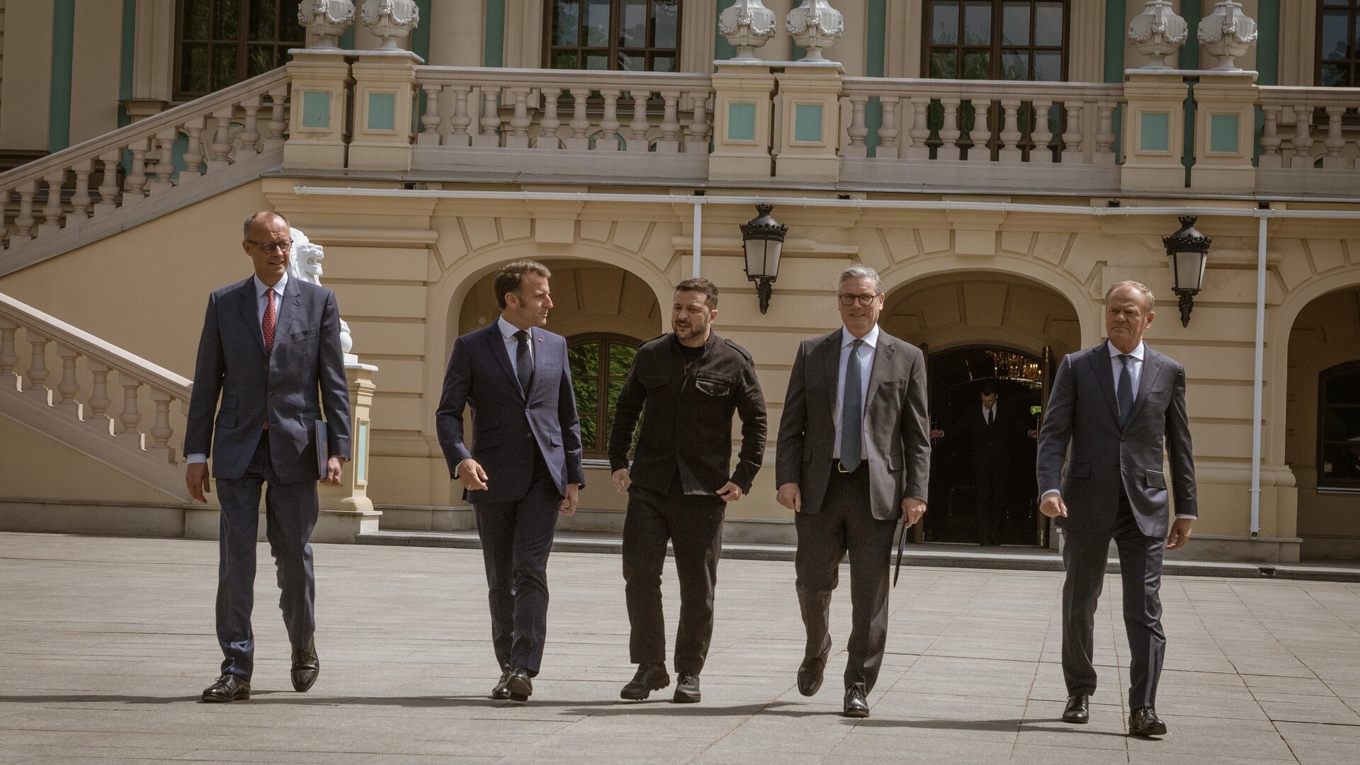 European leaders show solidarity with Ukraine