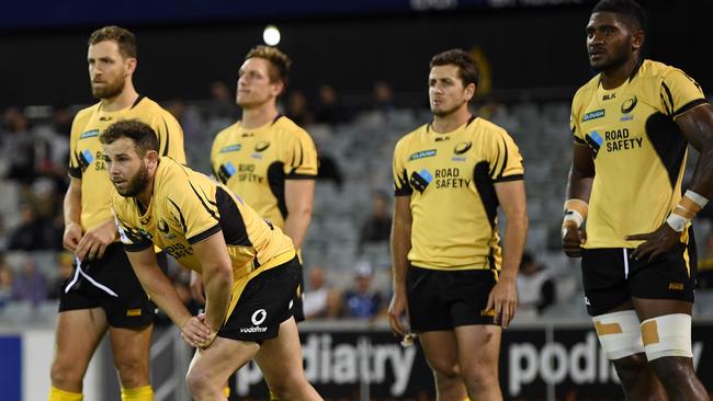 Western Force players react after losing the Round 3 Super Rugby match between the ACT Brumbies and the Western Force at GIO Stadium in Canberra, Friday, March 10, 2017. (AAP Image/Lukas Coch) NO ARCHIVING, EDITORIAL USE ONLY