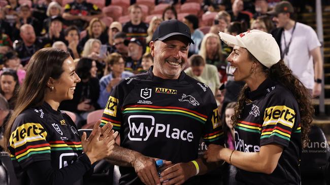 (L-R) Noemie Fox, dad Richard Fox and Jessica Fox attend the round 26 NRL match between Penrith Panthers and South Sydney Rabbitohs. (Photo by Matt King/Getty Images)