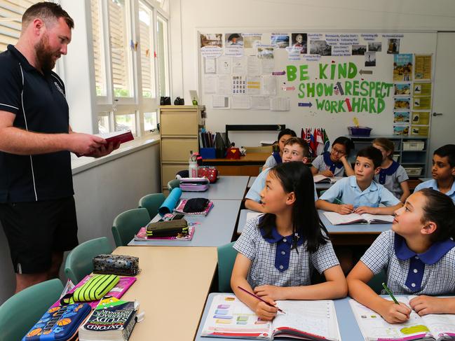 Hornsby North Public School teacher Daniel Strange with students. Picture: Gaye Gerard