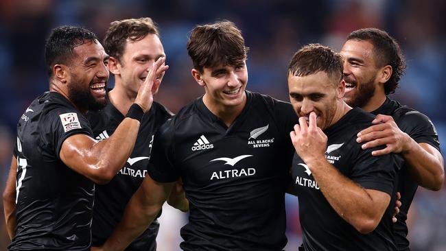 New Zealand celebrates its 38-0 thumping of South Africa in gold medal match. Picture: Matt King/Getty Images