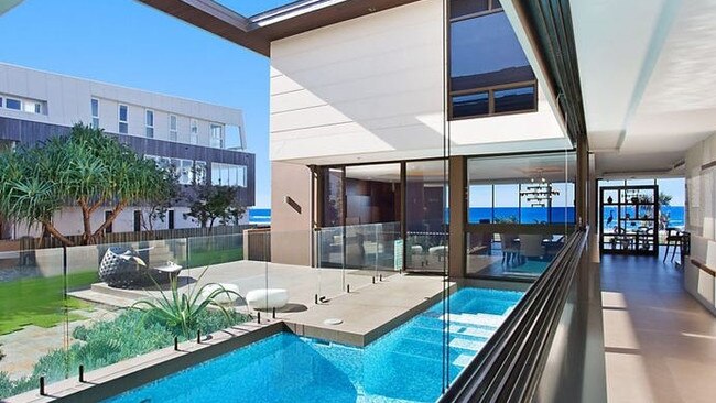 Hedges Ave Mermaid Beach