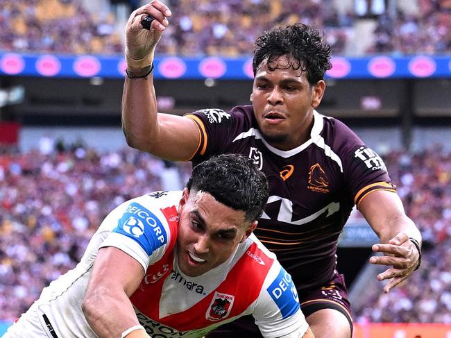 BRISBANE, AUSTRALIA - MAY 18: Tyrell Sloan of the Dragons satduring the round eleven NRL match between Broncos and Dragons at Suncorp Stadium, on May 18, 2025, in Brisbane, Australia. (Photo by Bradley Kanaris/Getty Images)