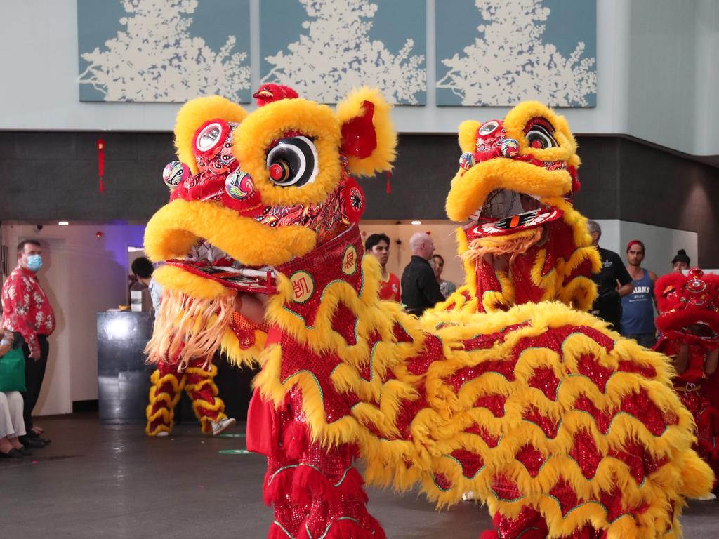 Chinese New Year, CNY, CADCAI, Shangri La, Photos, photo gallery, lion ...