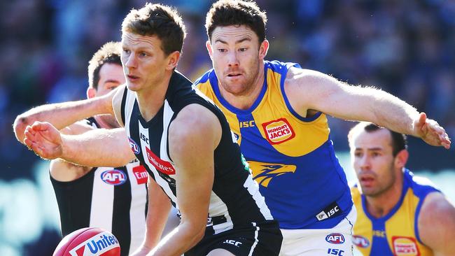 Will Hoskin-Elliott can’t escape Jeremy McGovern.