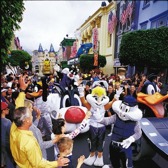 Street parade at Movie World