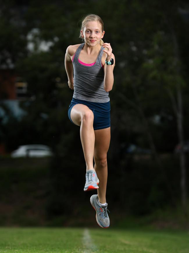 Distance runner Isabella Harte. Photographer: Liam Kidston.