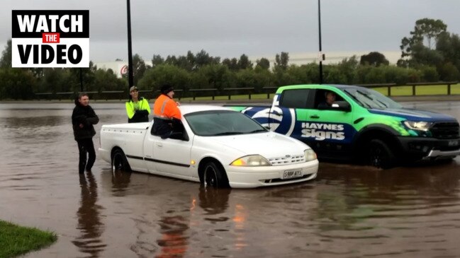 Wild weather hits Adelaide's northern suburbs