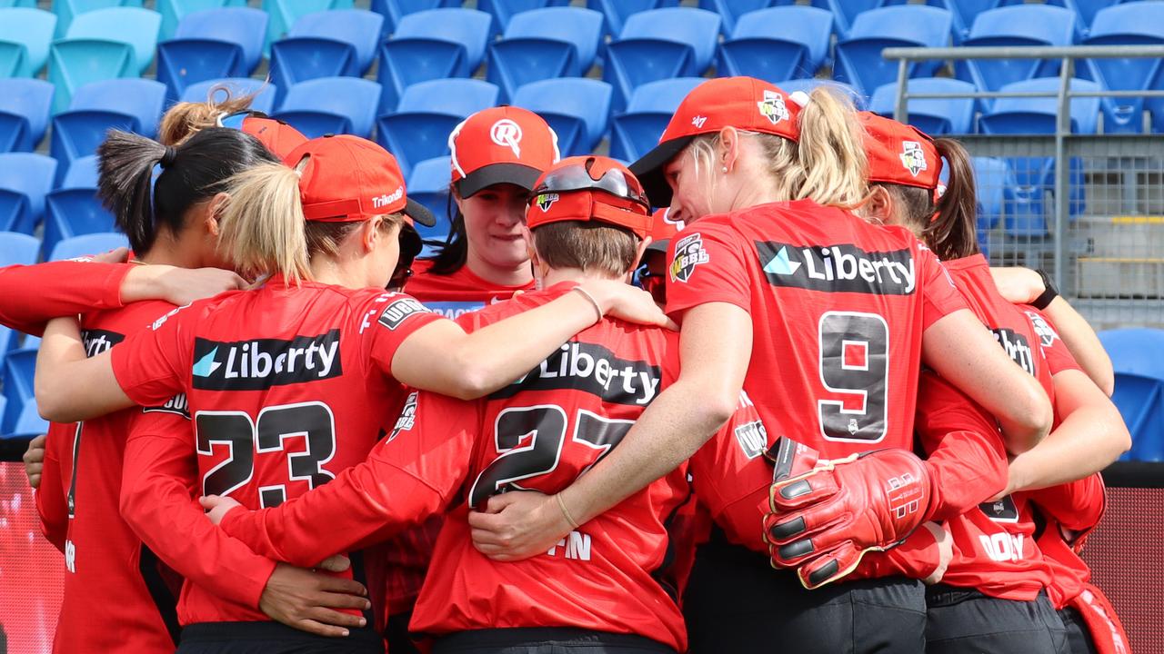 The second game of WBBL|07 went down to the last over. Picture: Melbourne Renegades
