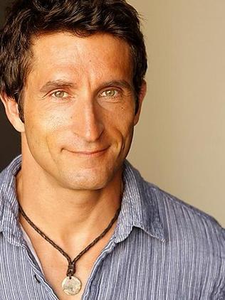 Jonathan LaPaglia’s Twitter profile picture, which fans said looked like Jeff Probst’s twin.