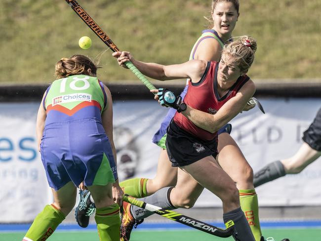 Emily Donovan in action for Diamondbacks. Picture: Eddie Safarik