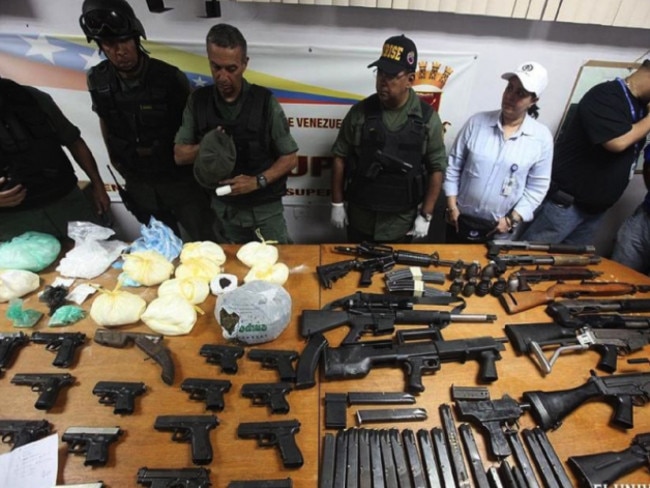 Weapons seized in a 2011 riot in Venezuelan Rodeo prison. Picture: El Universal