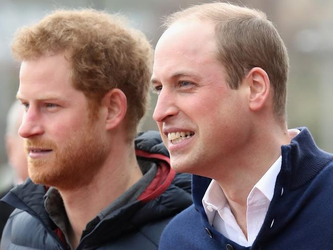 LONDON, ENGLAND - FEBRUARY 05:  Catherine, Duchess of Cambridge, Prince William, Duke of Cambridge and Prince Harry join Team Heads Together at a London Marathon Training Day at the Queen Elizabeth Olympic Park on February 5, 2017 in London,  England.  (Photo by Chris Jackson/Getty Images)