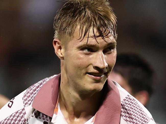 SYDNEY, AUSTRALIA - NOVEMBER 30: Thomas Waddingham of the Roar celebrates scoring a goal during the round six A-League Men match between Macarthur FC and Brisbane Roar at Campbelltown Stadium, on November 30, 2024, in Sydney, Australia. (Photo by Cameron Spencer/Getty Images)