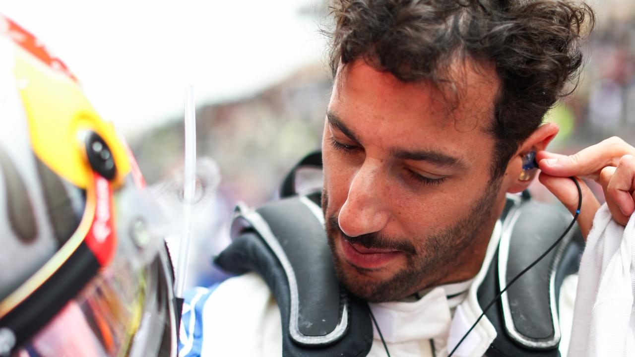 ‘F–k that guy’: Daniel Ricciardo blows a gasket at Chinese Grand Prix ...