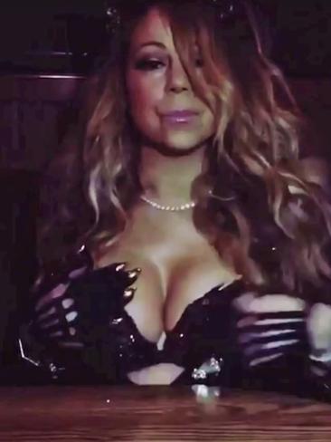 Mariah did what Mariah does, posting this sexy selfie on Instagram.