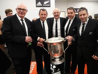WELLINGTON, NEW ZEALAND - AUGUST 27: (L-R) All Black coaching staff Mike Cron, Ian Foster, Gilbert Enoka, Steve Hansen and Wayne Smith with the Bledisloe Cup following the Bledisloe Cup Rugby Championship match between the New Zealand All Blacks and the Australia Wallabies at Westpac Stadium on August 27, 2016 in Wellington, New Zealand. (Photo by Phil Walter/Getty Images)