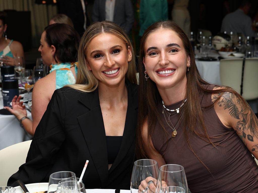 The Lynx’s Miela Sowah and Anneli Maley. Photo by Graham Denholm/Getty Images for WNBL