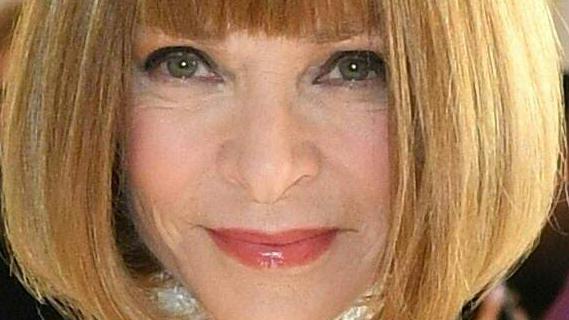 Anna Wintour Vogue Editor-in-Chief arrives for the 2018 Met Gala on May 7, 2018, at the Metropolitan Museum of Art in New York. The Gala raises money for the Metropolitan Museum of Art’s Costume Institute. The Gala's 2018 theme is “Heavenly Bodies: Fashion and the Catholic Imagination.” / AFP PHOTO / Angela WEISS