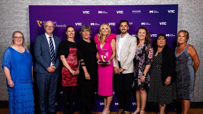 Janette Little, Greg Box, Ali Wastie, Janine Temme, Emilie Cutler, Shannan Little, Sharni McLennan, Yung Truong, Jenni McMillan at the 2022 tourism awards.