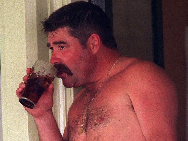 Wade Boggs claims to have smashed David Boon's 52 beers on ONE