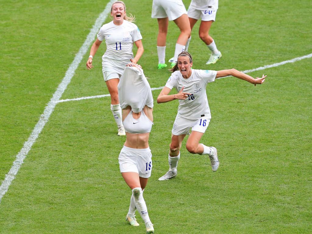 Queen congratulates England women’s soccer team for win against Germany